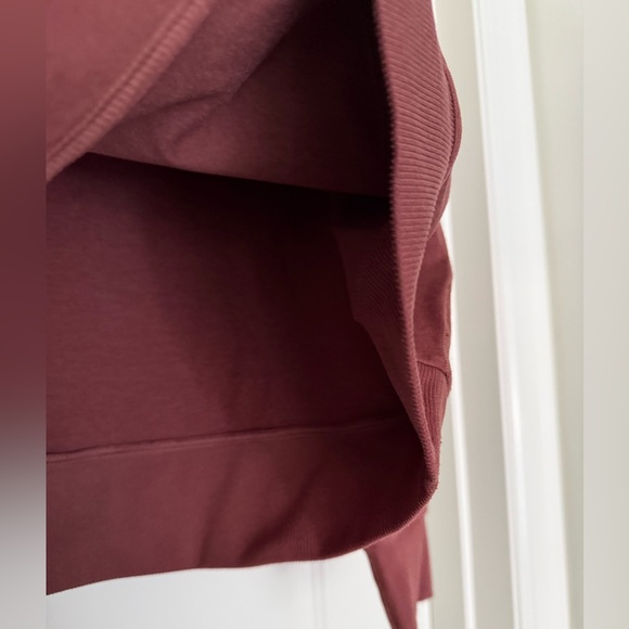 Vuori Long-Sleeve Halo Crew Pullover - Picture 4 of 7